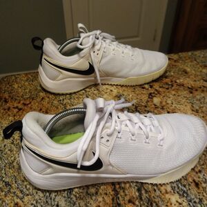 Women’s Size 11.5 Nike Air Zoom HyperAce 2 White Volleyball Shoes
